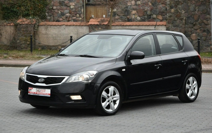 Kia Ceed cena 19900 przebieg: 199000, rok produkcji 2011 z Jordanów małe 211